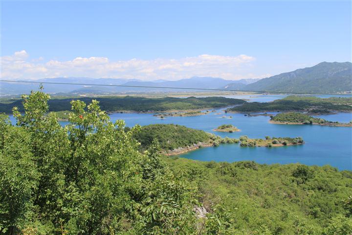 Сланко озеро