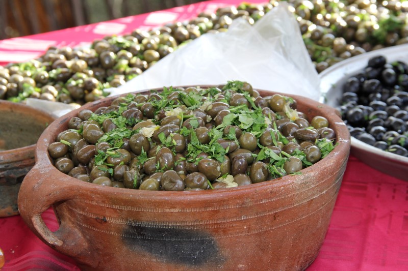 Masliniada. zelenye olivki 