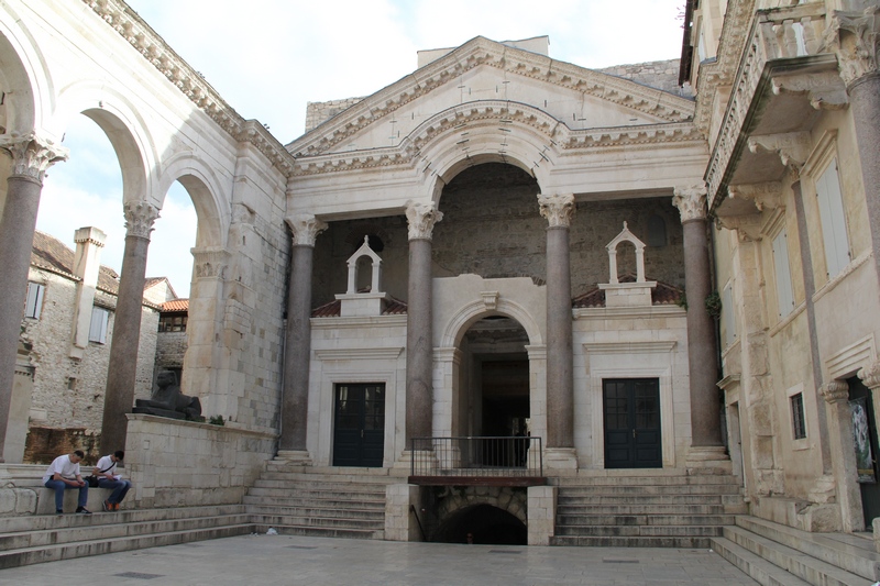 Dvorets Diokletiana 3